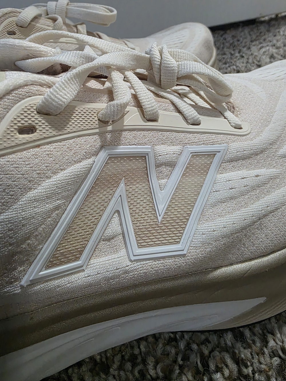 New Balance Cream/Tan Women's Lightweight Running Sneakers - Picture 8 of 9
